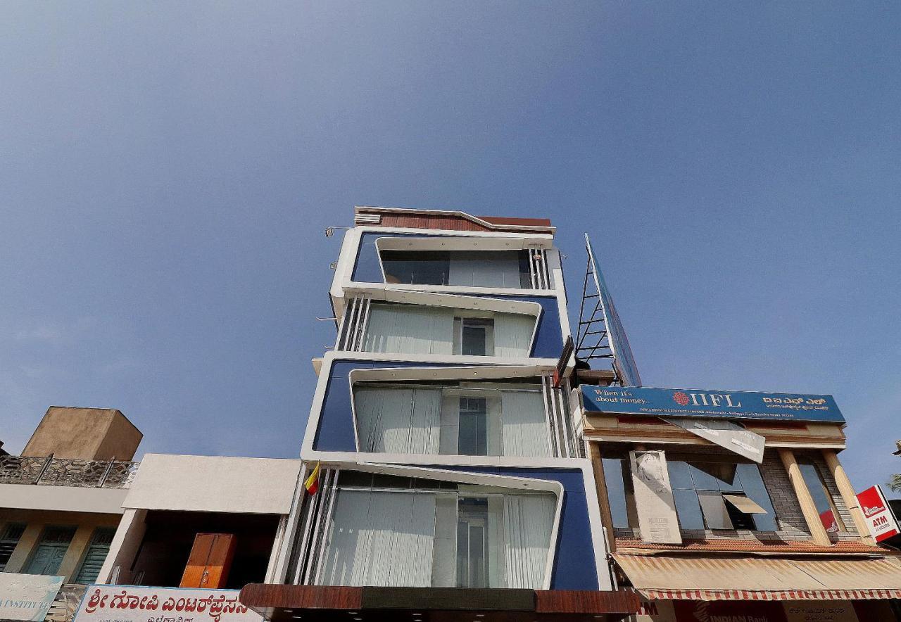 Hotel OYO 24245 Dv Residency Bhadravati Exterior foto