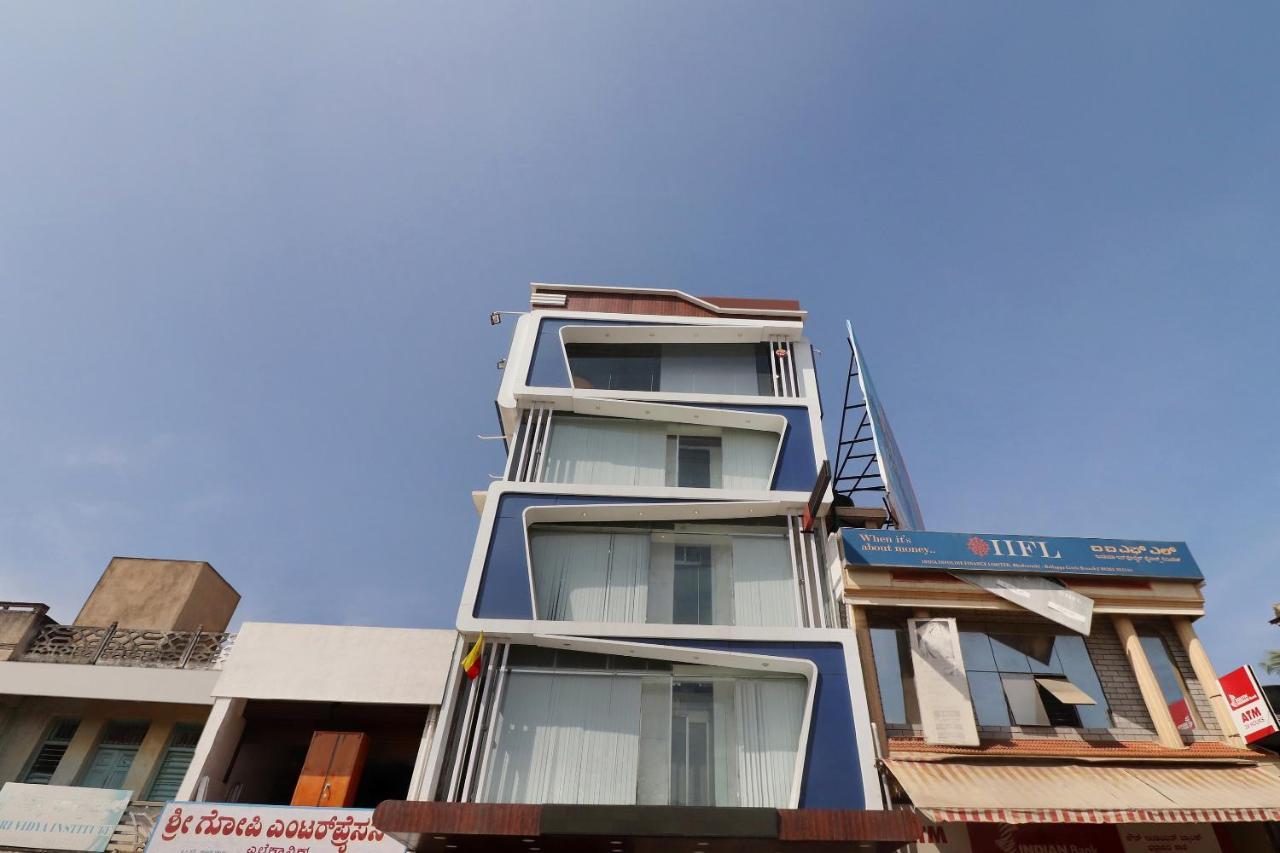 Hotel OYO 24245 Dv Residency Bhadravati Exterior foto